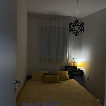 Apartament Yellow Ns Nowy Sad Zewnętrze zdjęcie
