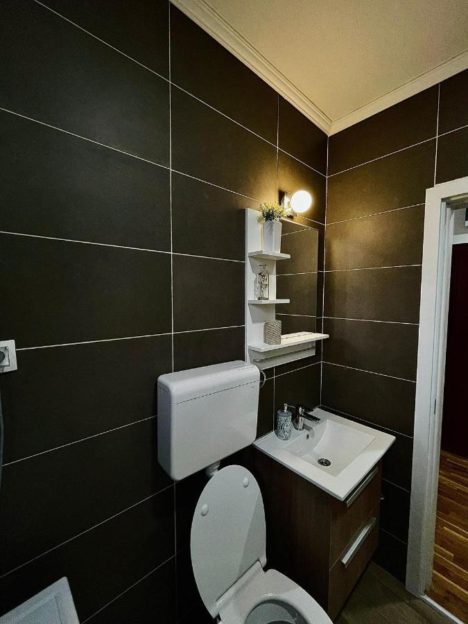 Apartament Yellow Ns Nowy Sad Zewnętrze zdjęcie