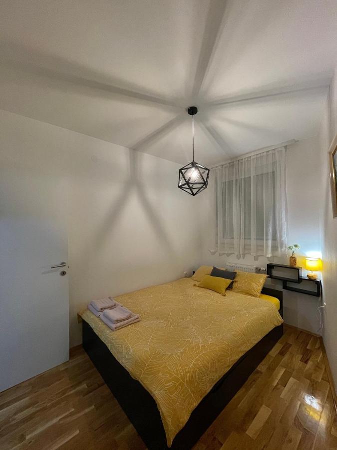 Apartament Yellow Ns Nowy Sad Zewnętrze zdjęcie